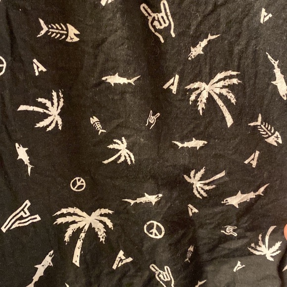 Divided Men’s Short Sleeve Shirt - Picture 3 of 3